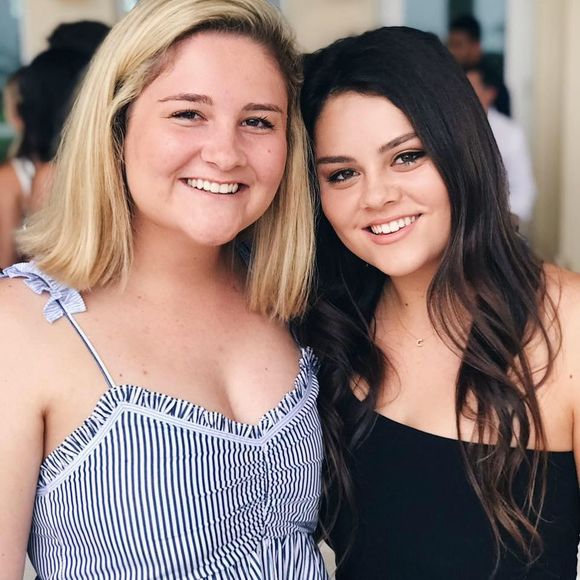 Meet your Posher, Cassie - Picture 1 of 1